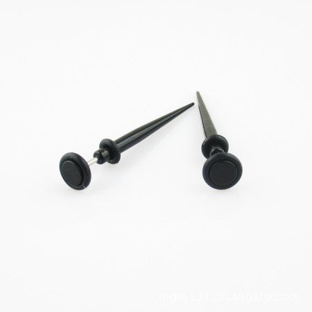 Black Long Needle Stud Earrings: A Bold and Edgy Statement