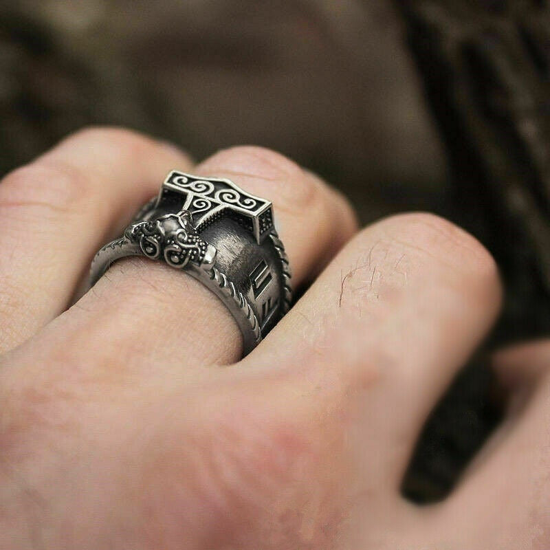 Stunning Viking ring featuring the iconic Mjolnir hammer