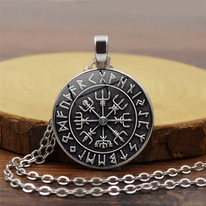 Viking Odin Compass Time Gem Necklace – Unique Sweater Chain Pendant Symbolizing Norse Navigation and Wisdom