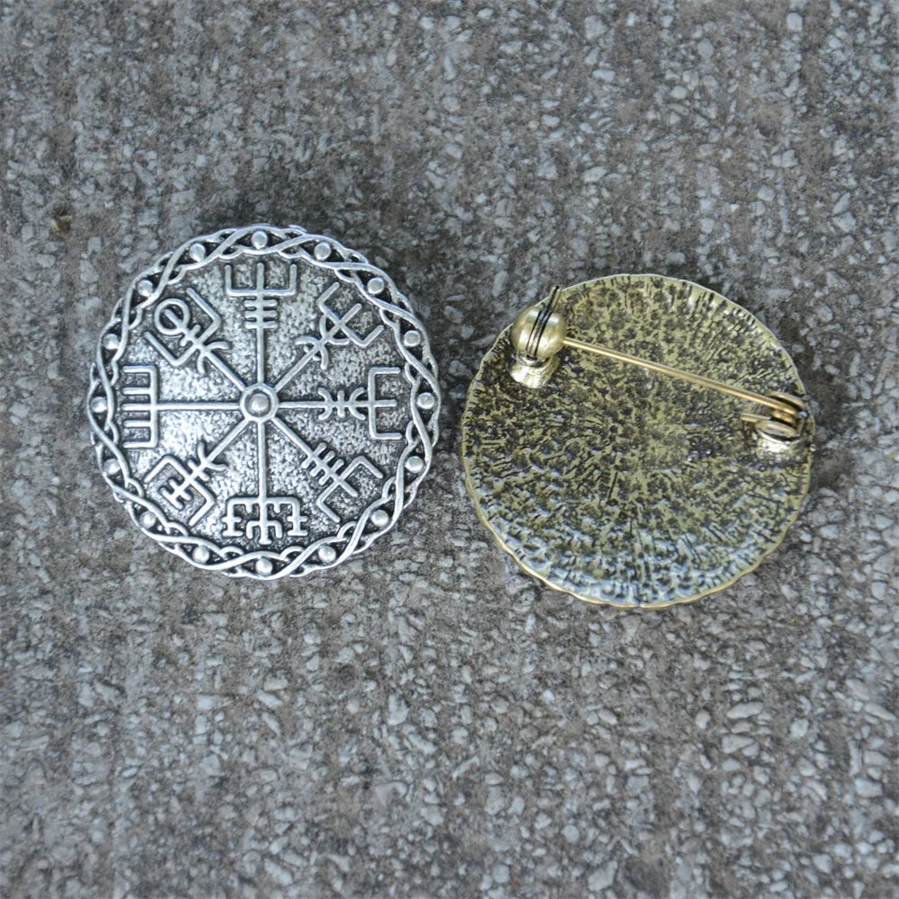 Vegvisir Brooch from the Gods