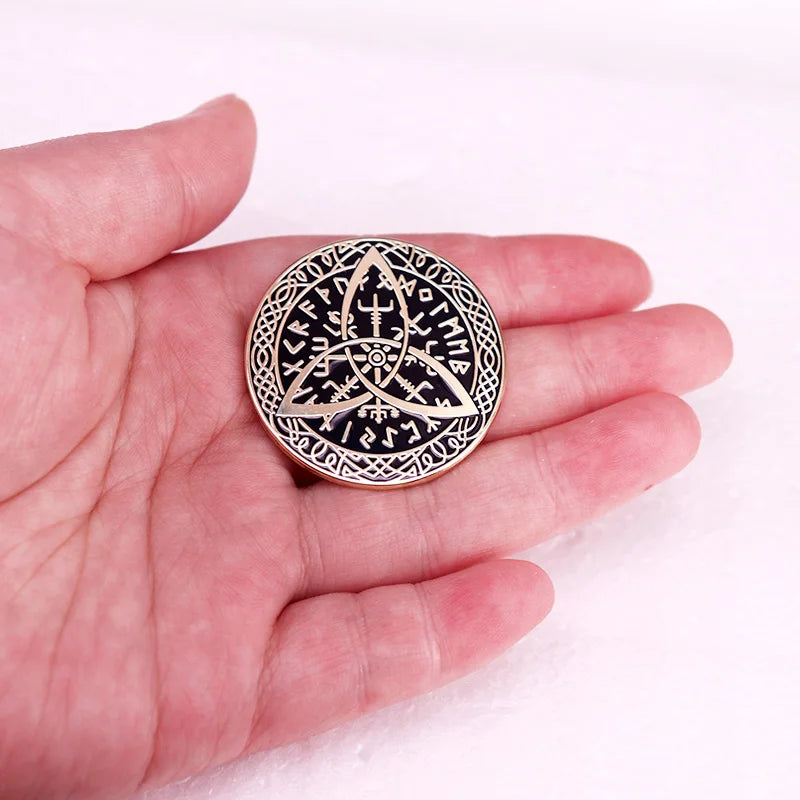 Vegvisir Lapel Pin