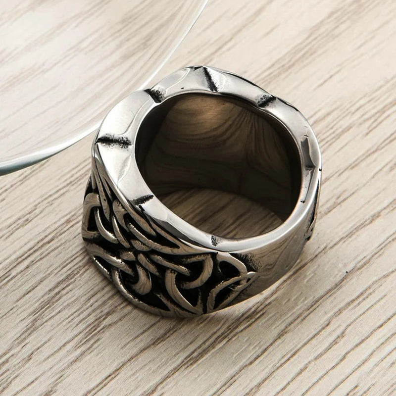 Embrace Your Viking Heritage with this Celtic Knot Ring