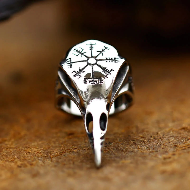 Raven Skull to fit your Finger